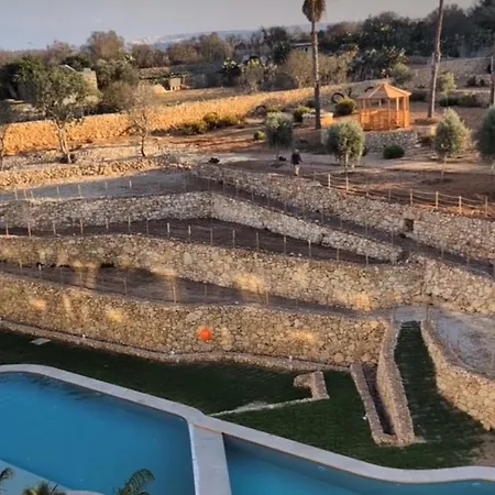 Luxury 3 Bed With Large Outdoor Pools And Gardens Appartement