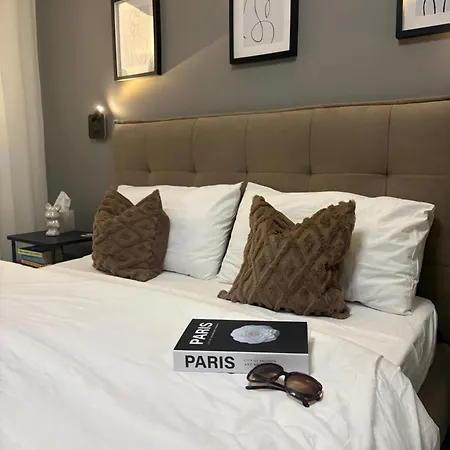 Luxury 3 Bed With Large Outdoor Pools And Gardens Qala