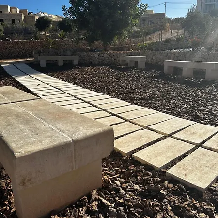 Luxury 3 Bed With Large Outdoor Pools And Gardens Appartement Qala