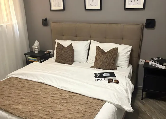 Apartman Luxury 3 Bed With Large Outdoor Pools And Gardens